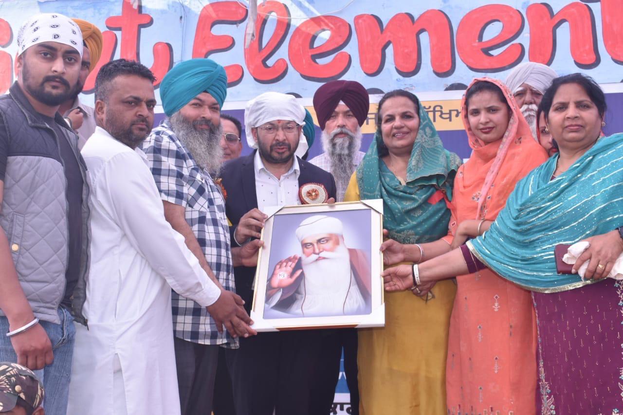 Local Bodies Minister launches admission drive in government schools of the district
